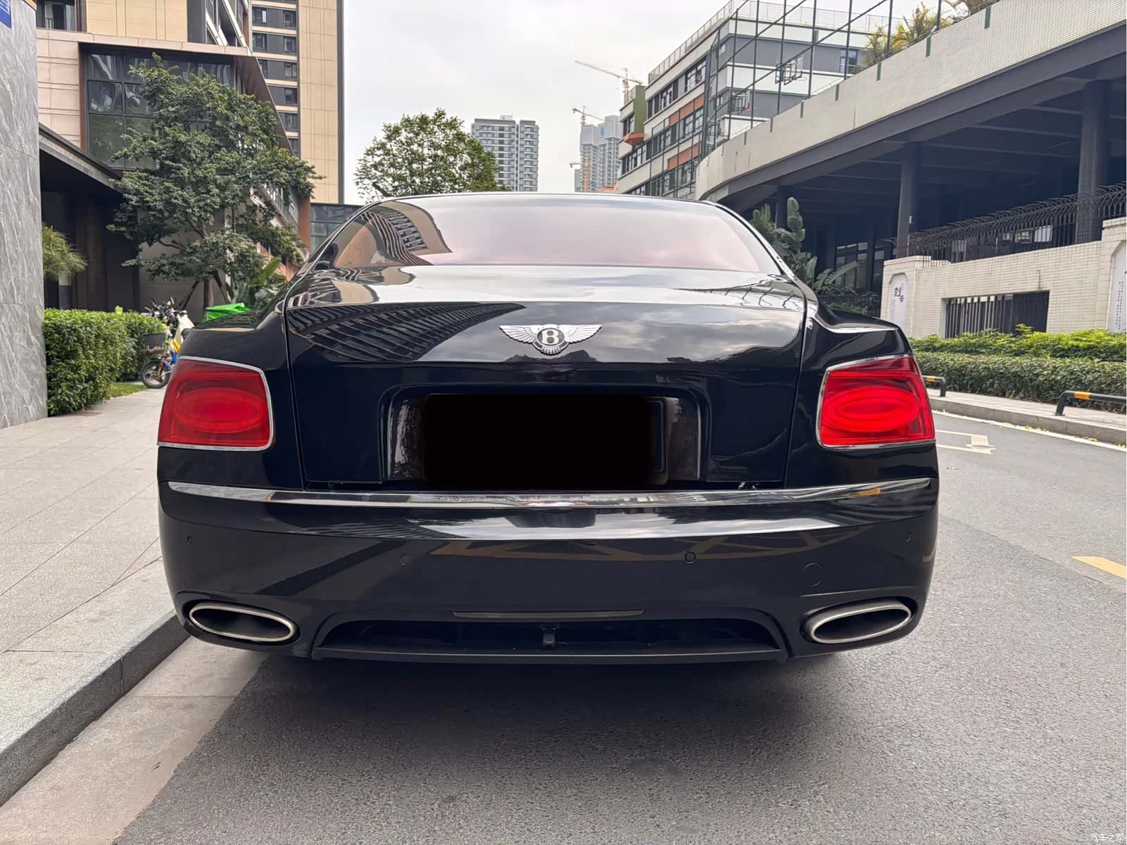 Bentley Flying Spur, 2011 11
