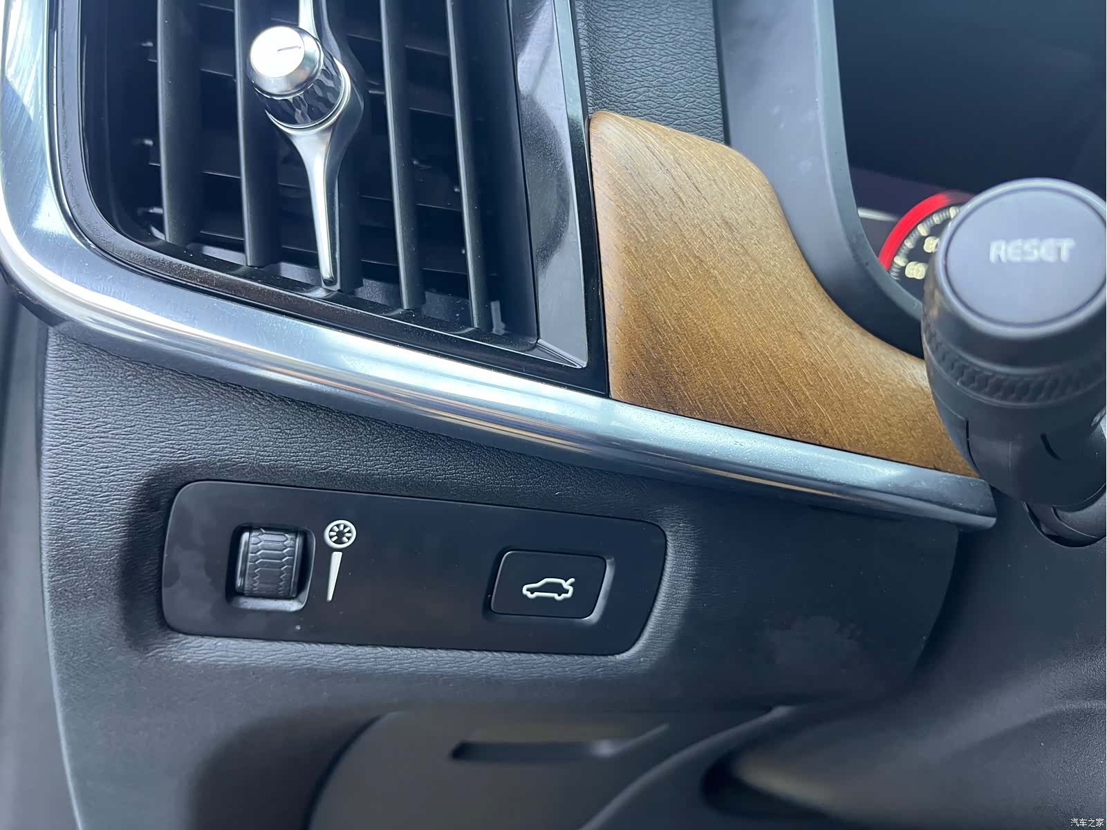 Volvo S90, 2019 9