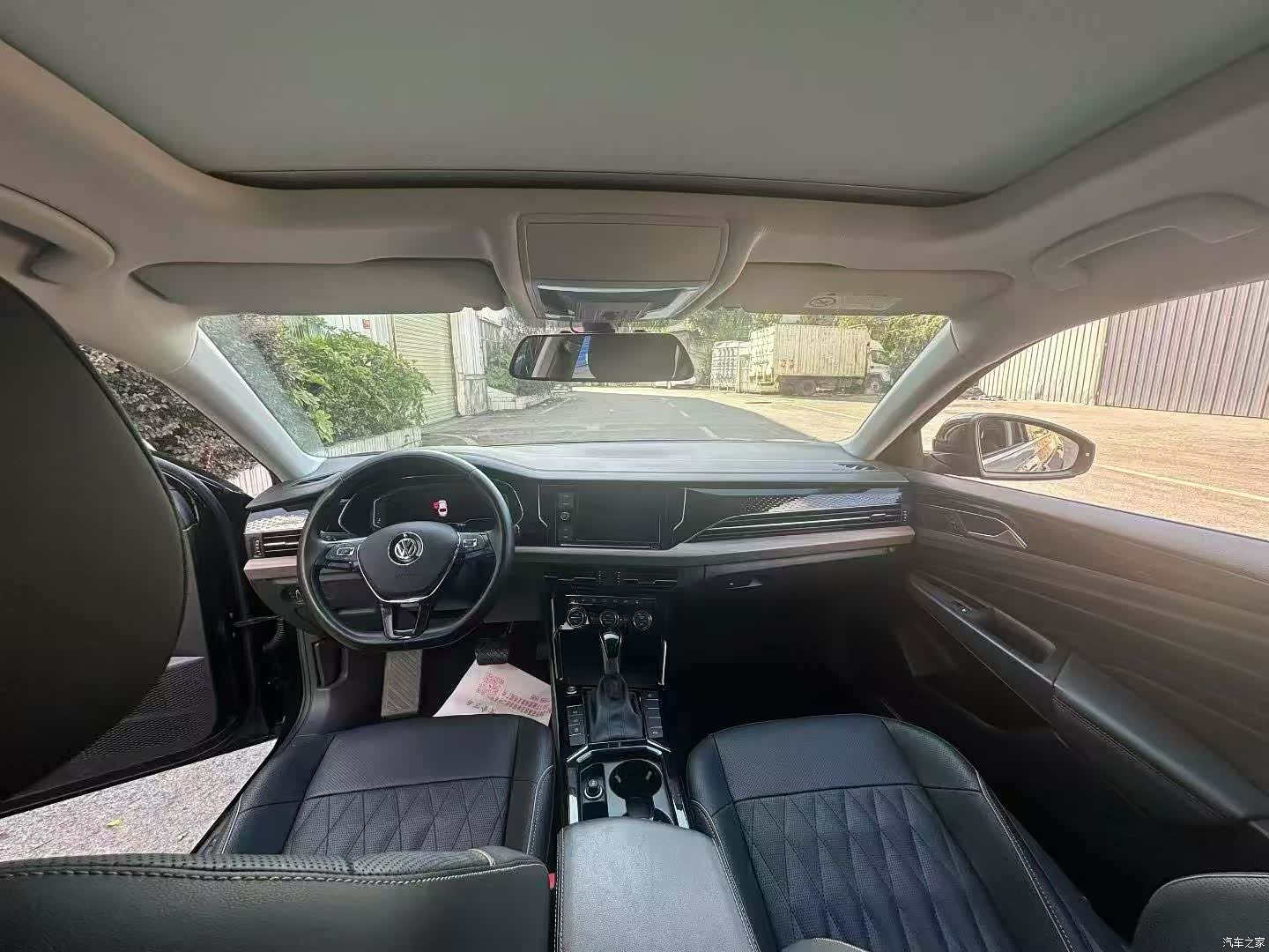 Volkswagen Passat, 2019 все фото