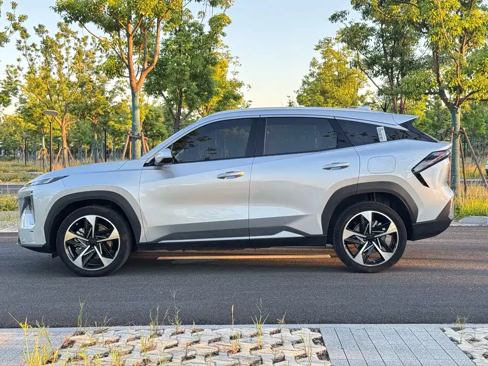 Geely Galaxy Galaxy L7