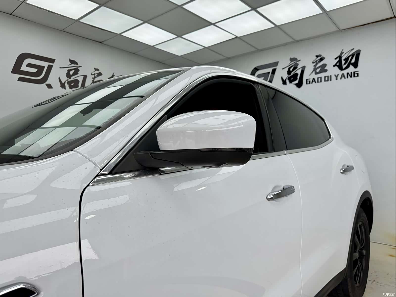Maserati Levante, 2018 все фото