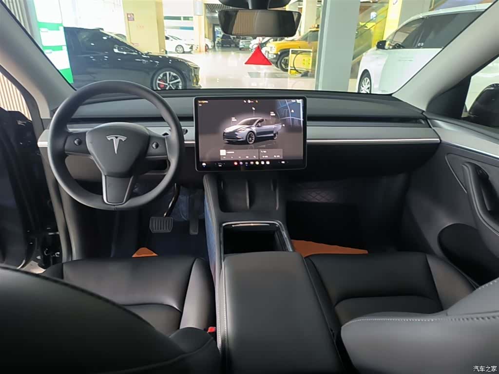Tesla Model Y, 2024 10