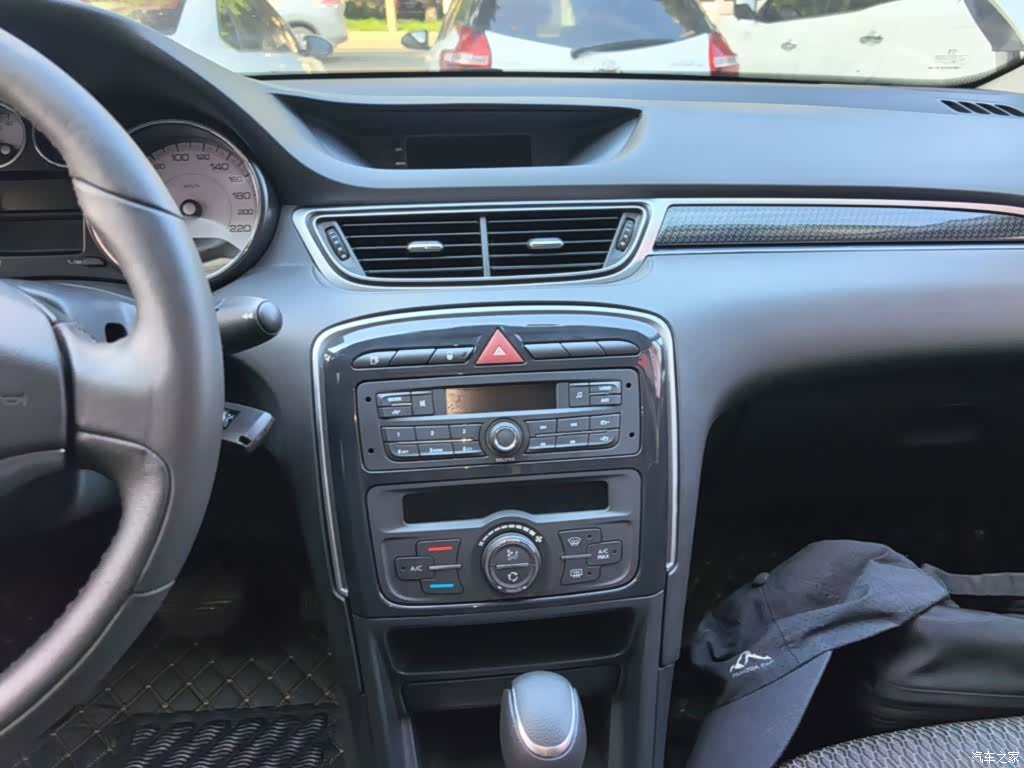 Peugeot 308, 2016 13