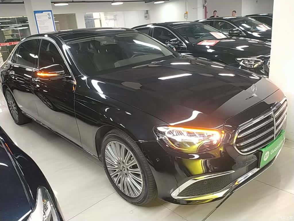Mercedes-Benz E-Class, 2022 4