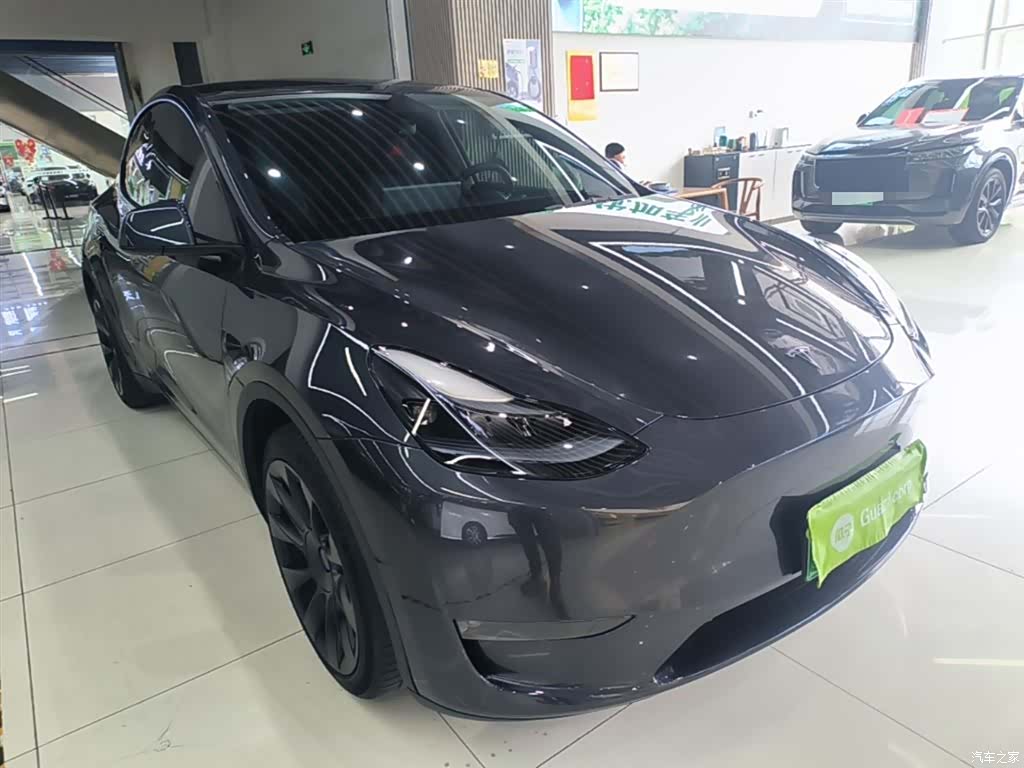 Tesla Model Y, 2024 4