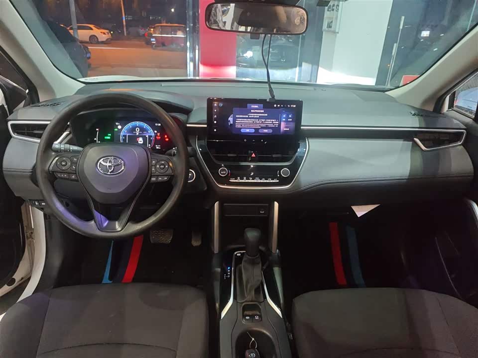 Toyota Corolla Sharp amplifier