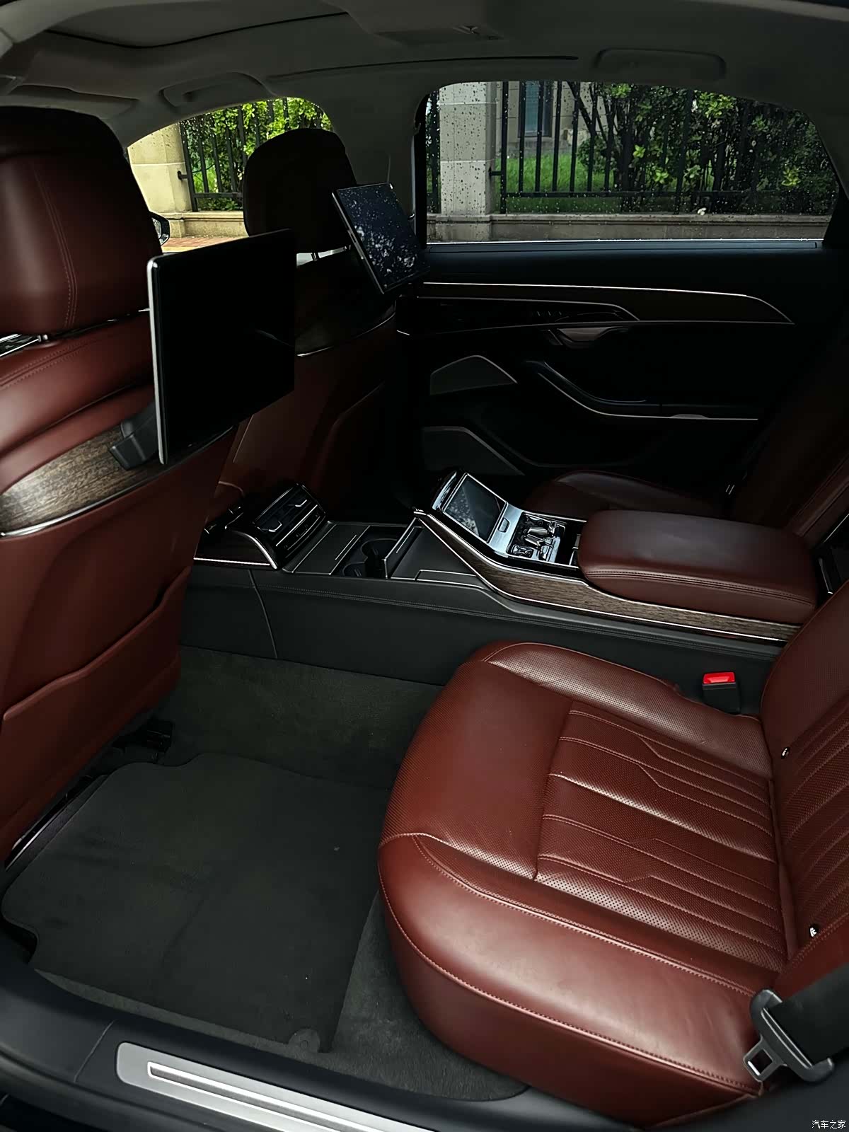 Audi A8L, 2021 7