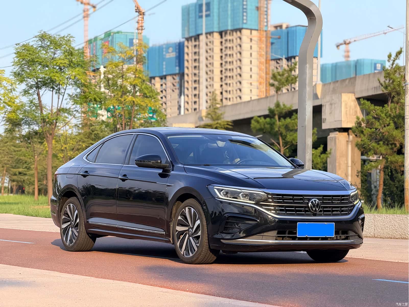 Volkswagen Passat, 2022 3