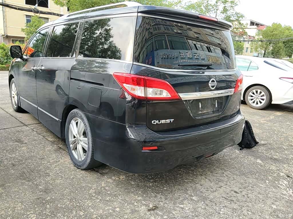 Nissan SL, 2017 все фото