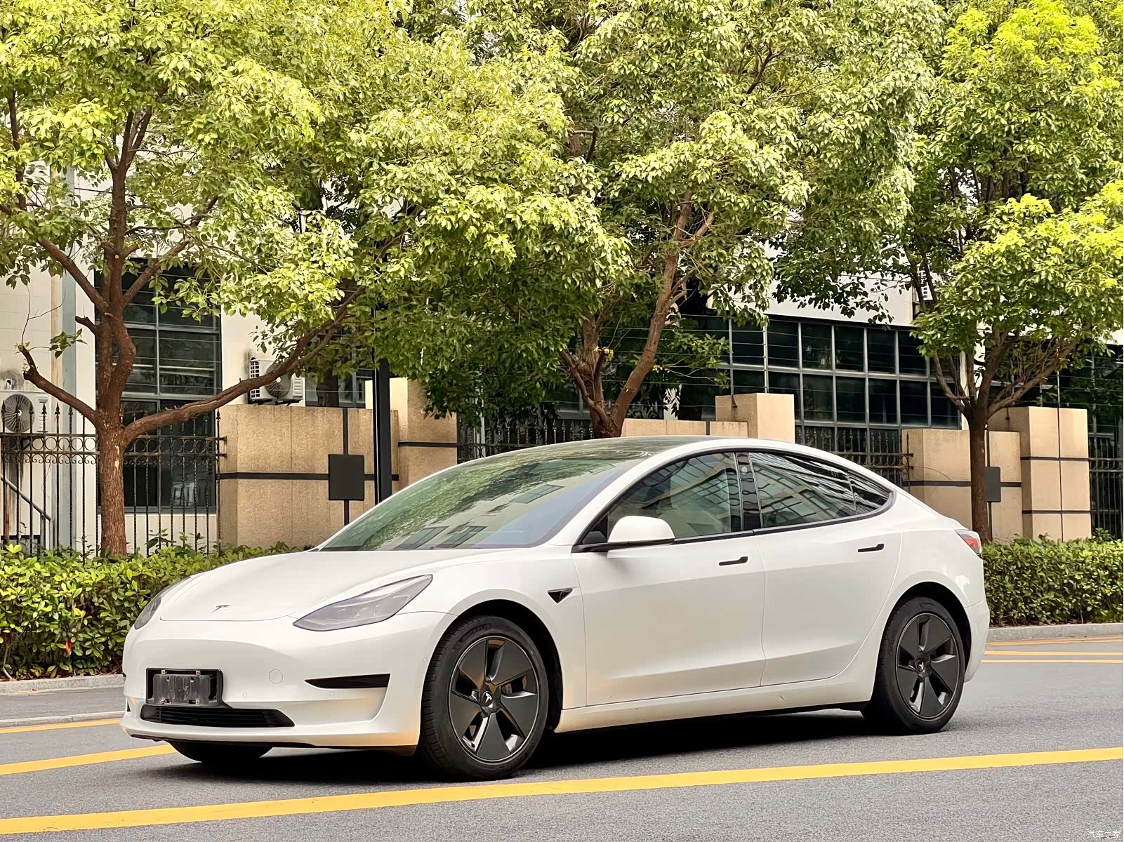 Tesla Model 3, 2021 1