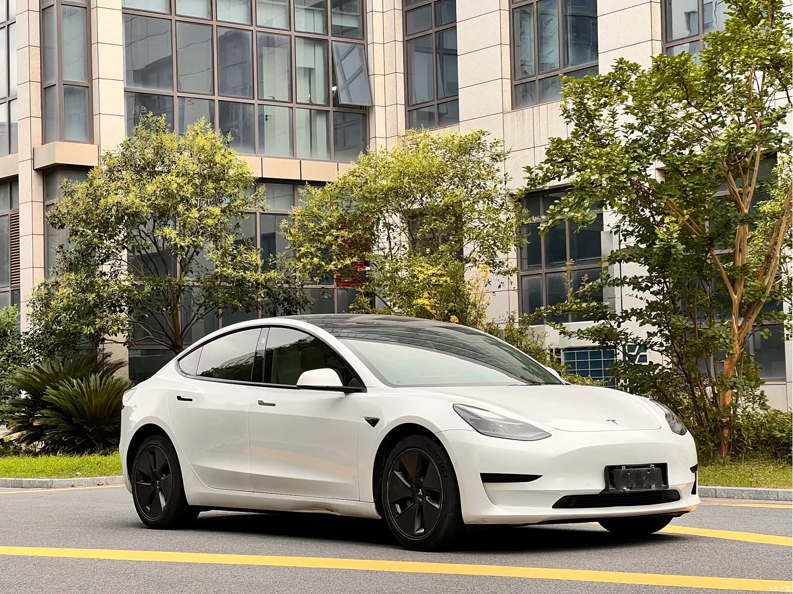 Tesla Model 3, 2021 3