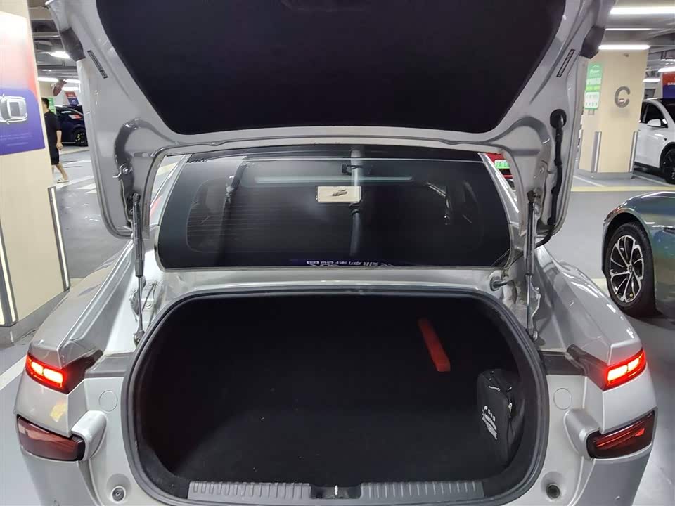 XPENG P7 XPENG P7