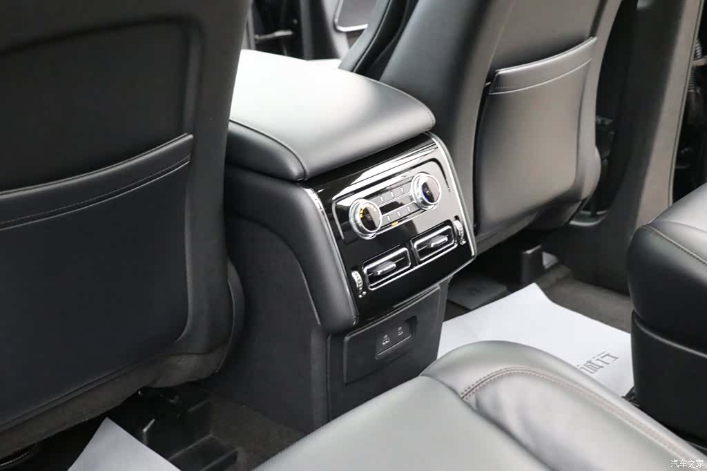 Lincoln Aviator, 2023 20