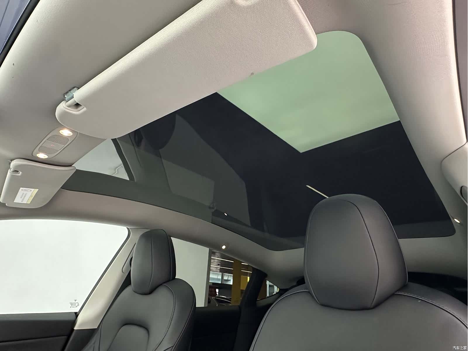 Tesla Model Y, 2022 22