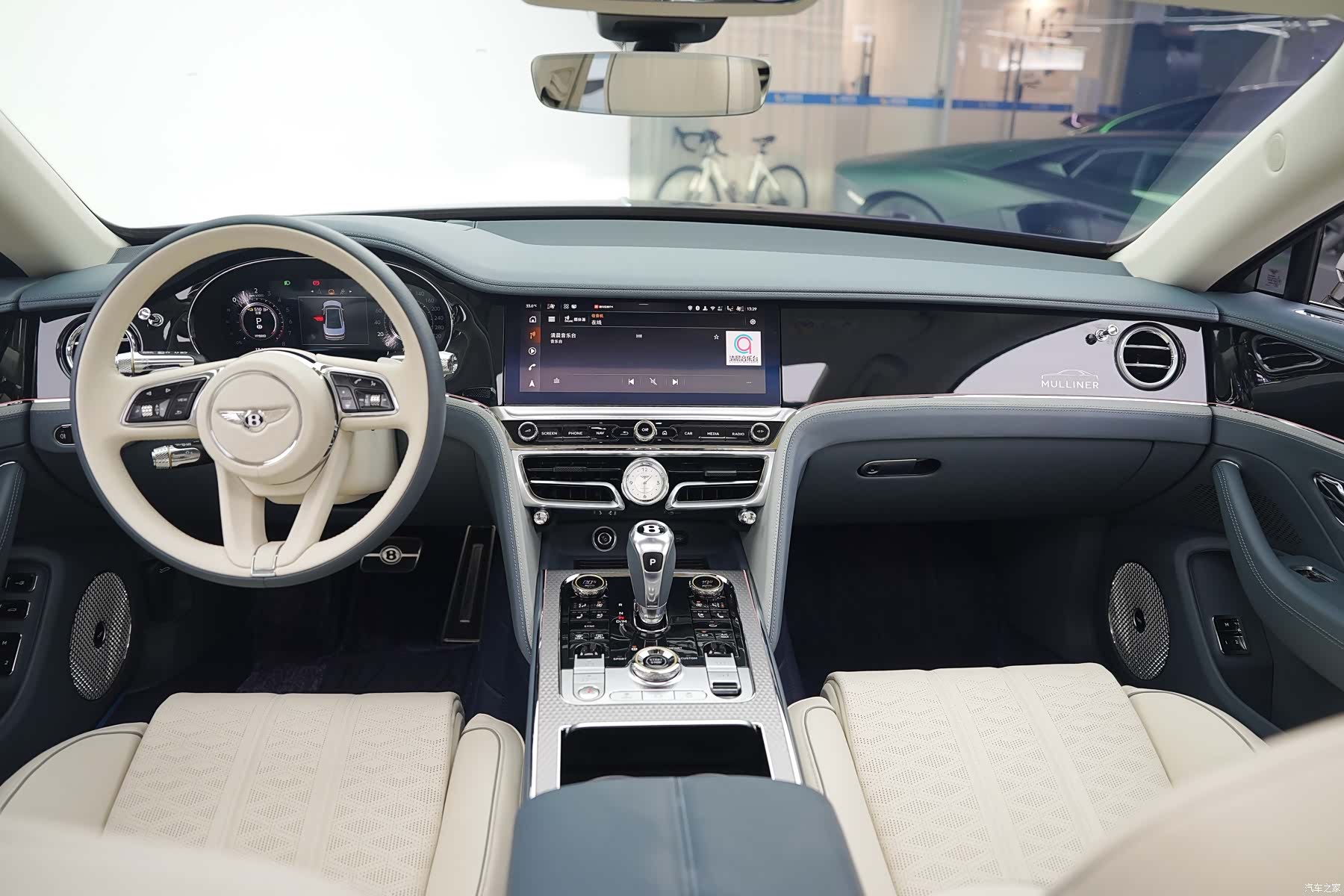 Bentley Flying Spur, 2025 7