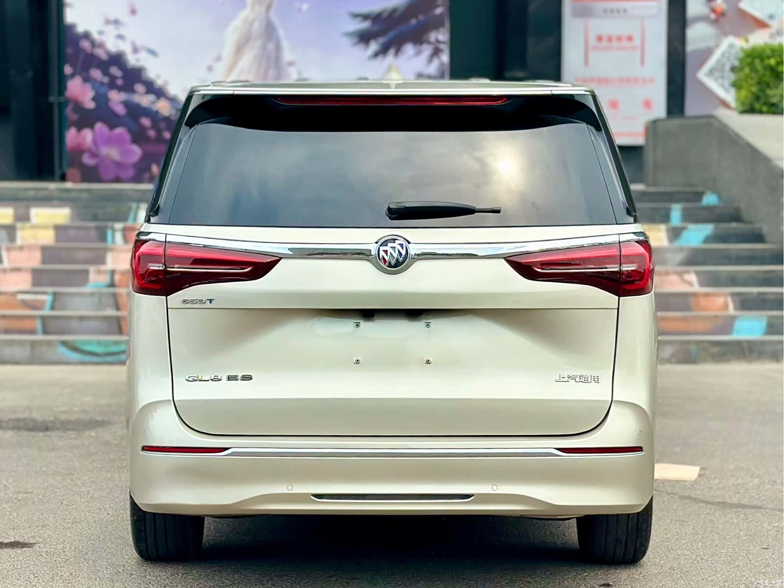Buick GL8, 2022 3