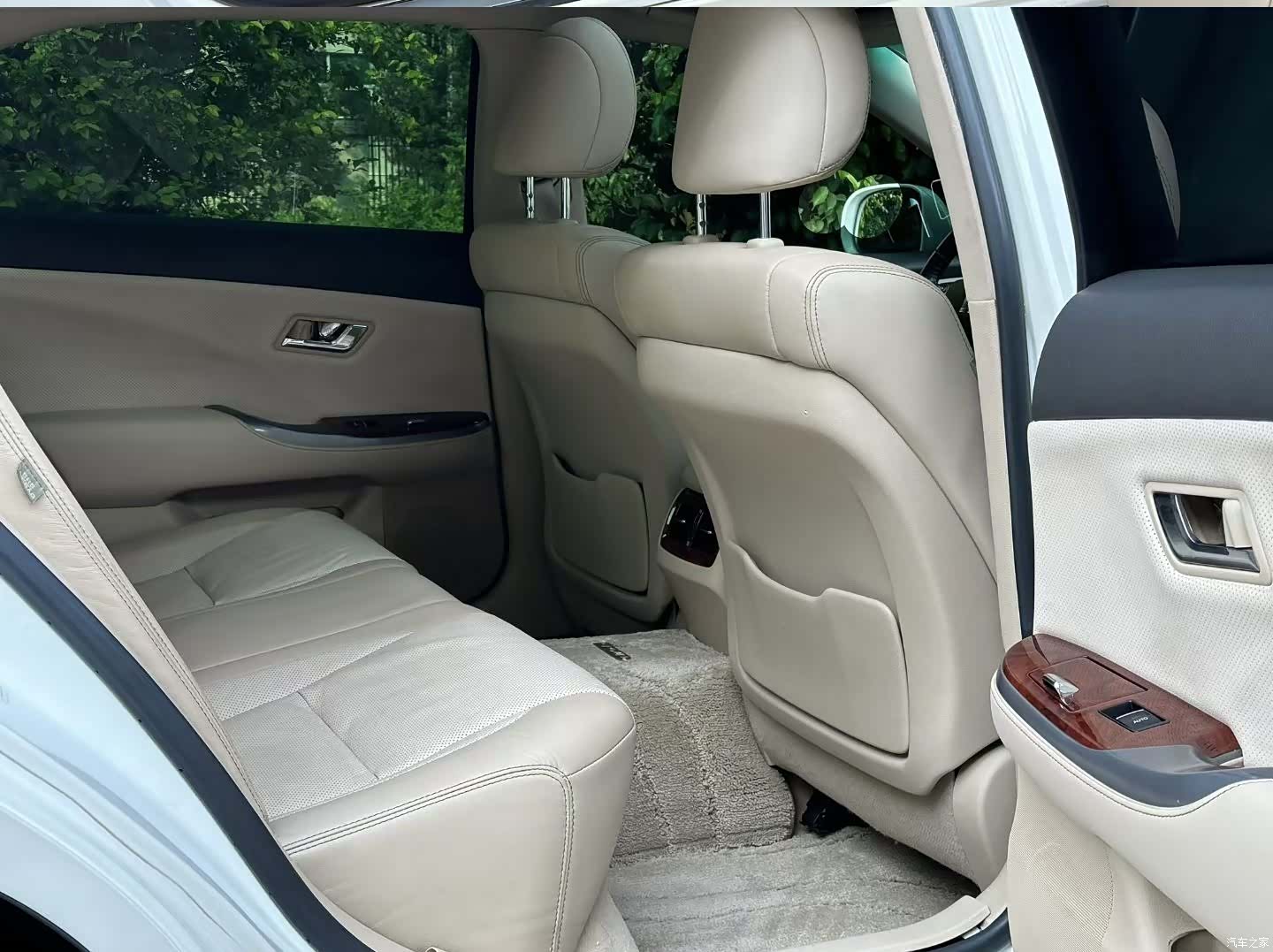 Toyota Crown, 2014 13