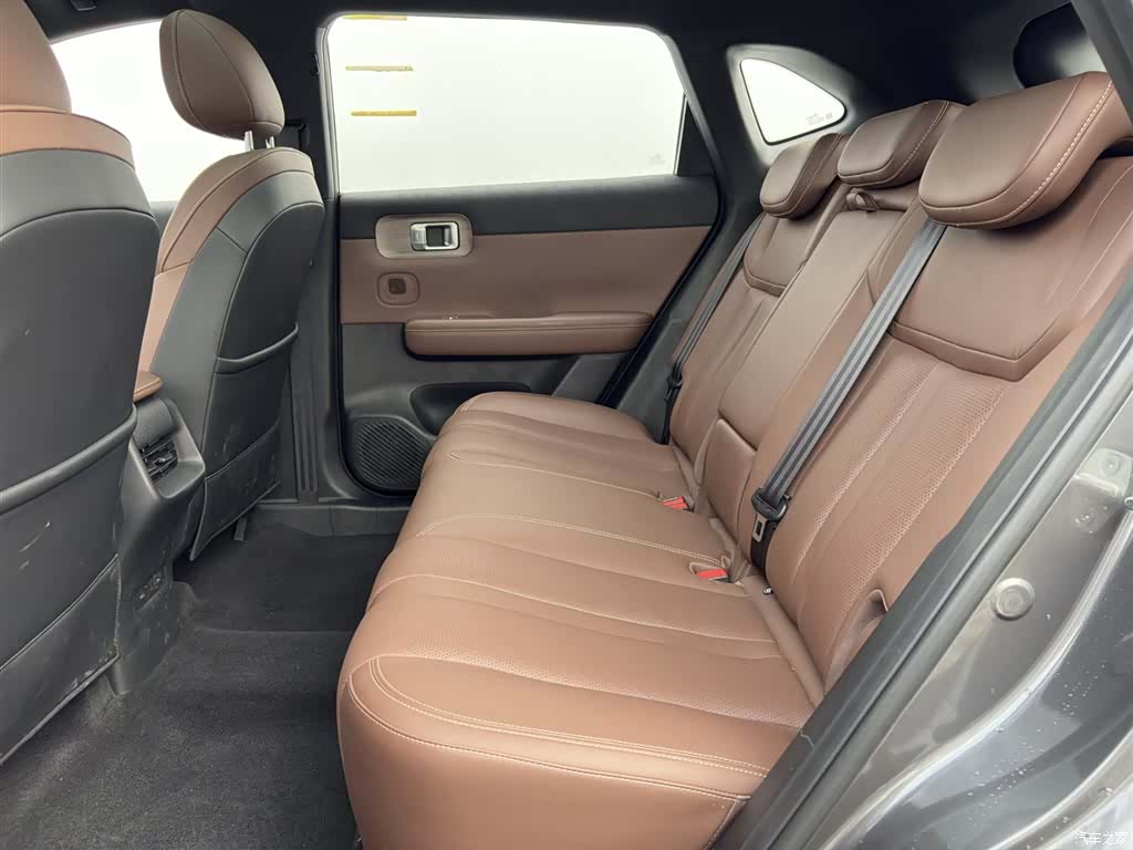 Wuling Starlight, 2024 8