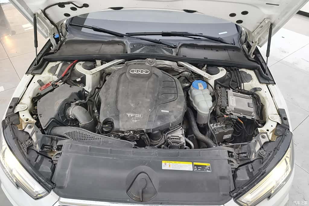 Audi A4L, 2019 10