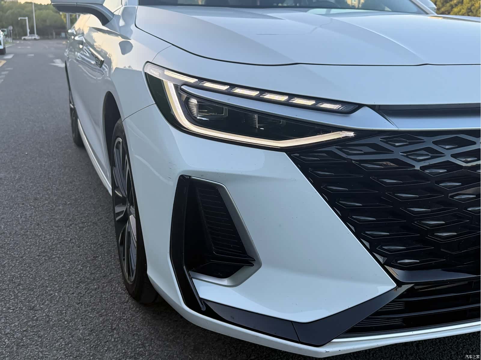 Chery Arrizo 8, 2023 4