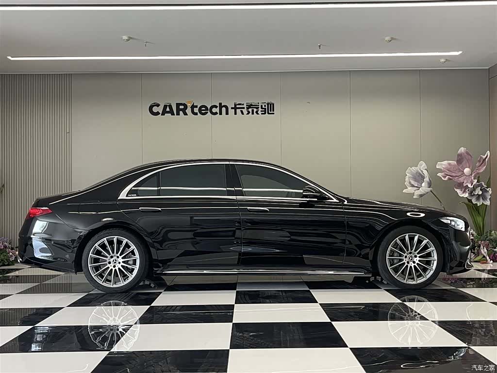 Mercedes-Benz S-Class, 2022 4