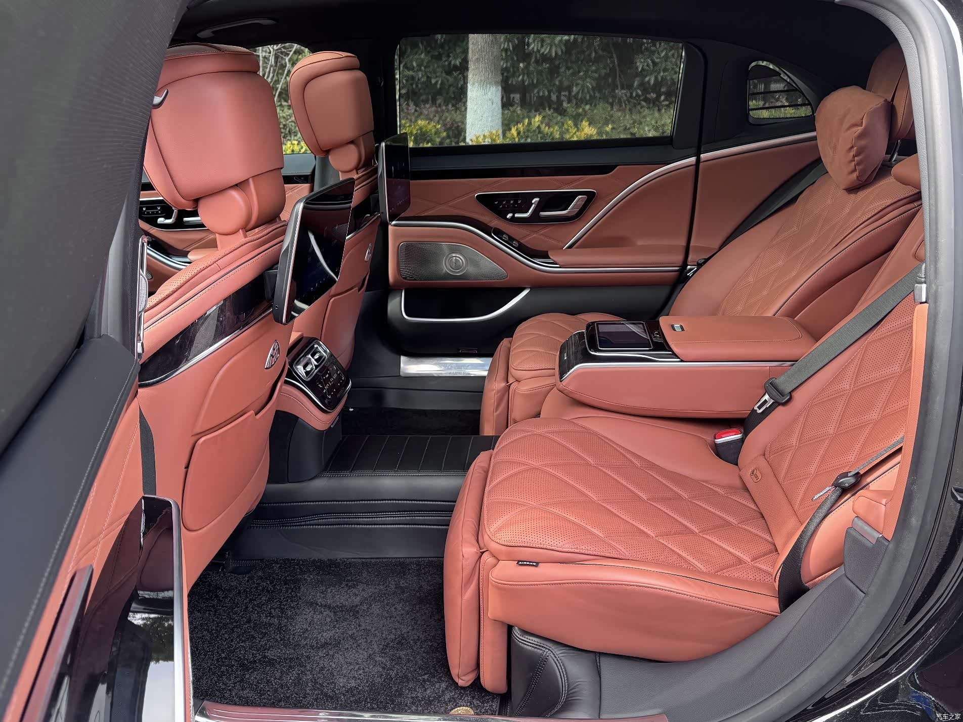 Maybach S-Class, 2022 10