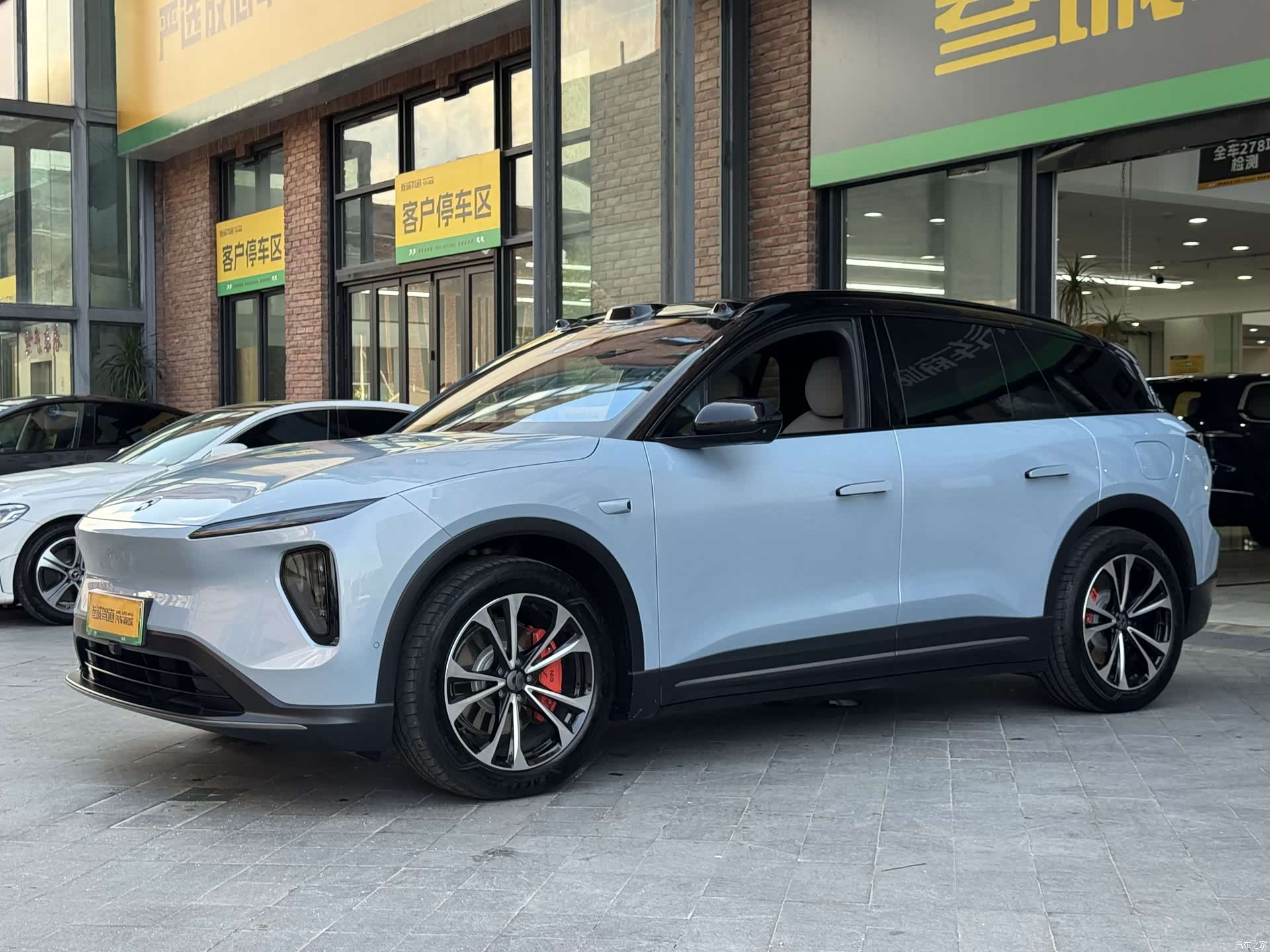 NIO ES6, 2023 4