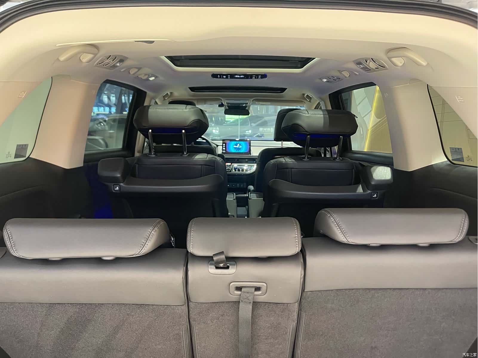 Honda Elysion, 2025 24