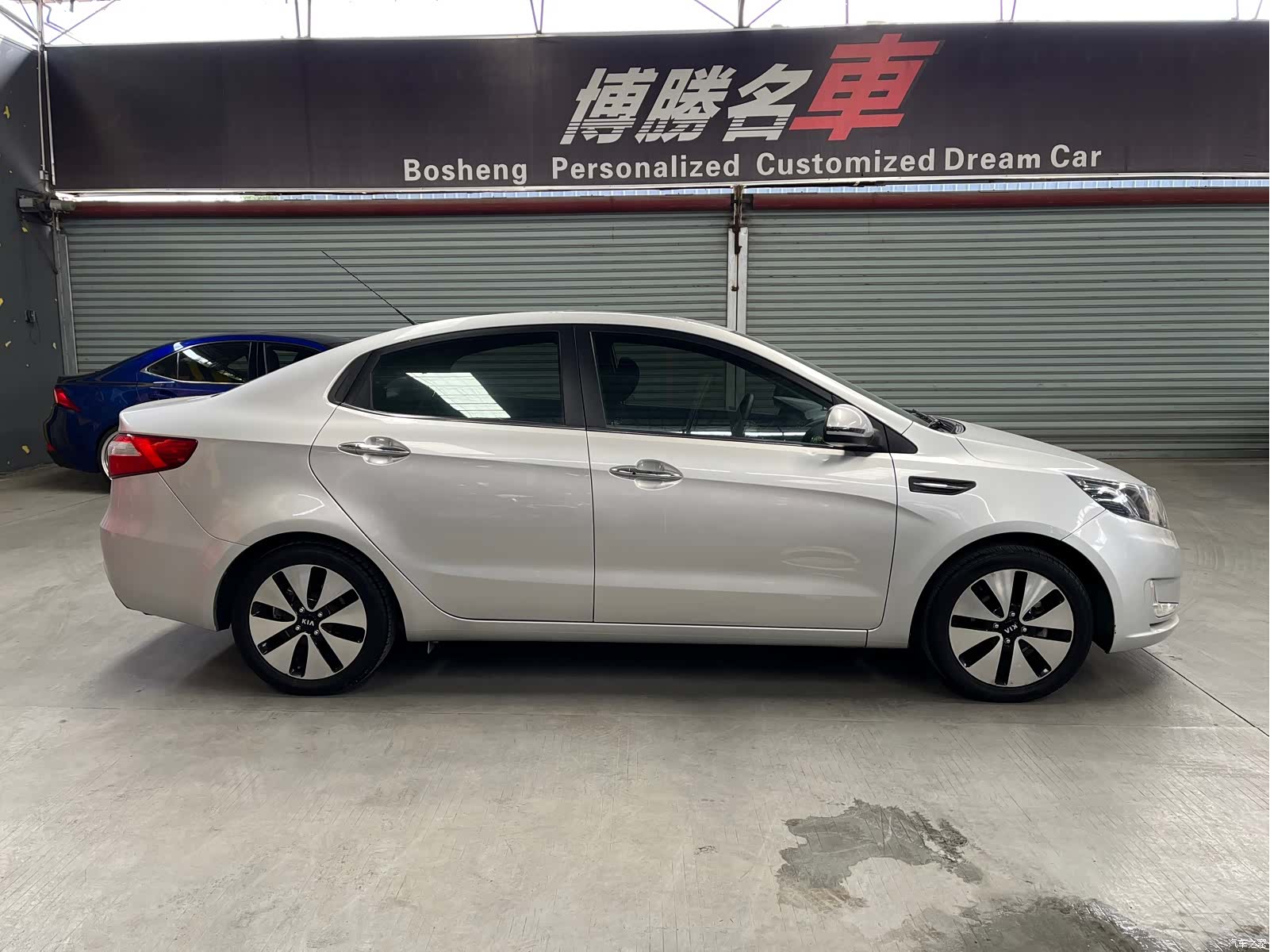 Kia K2, 2013 9