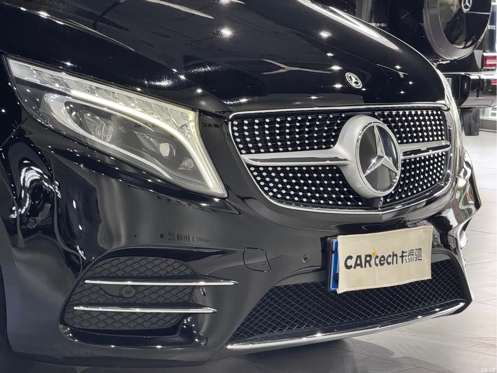Mercedes-Benz V-Class, 2022 10