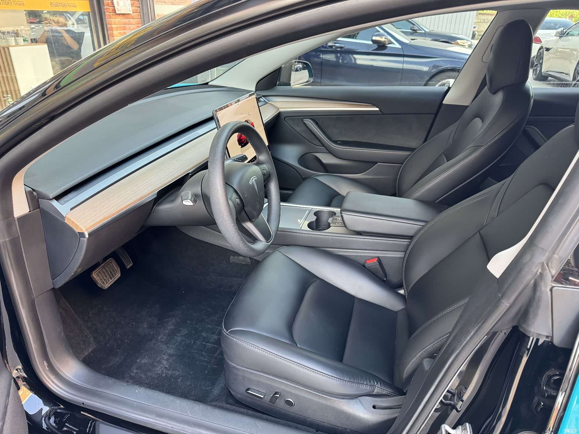 Tesla Model 3, 2023 7