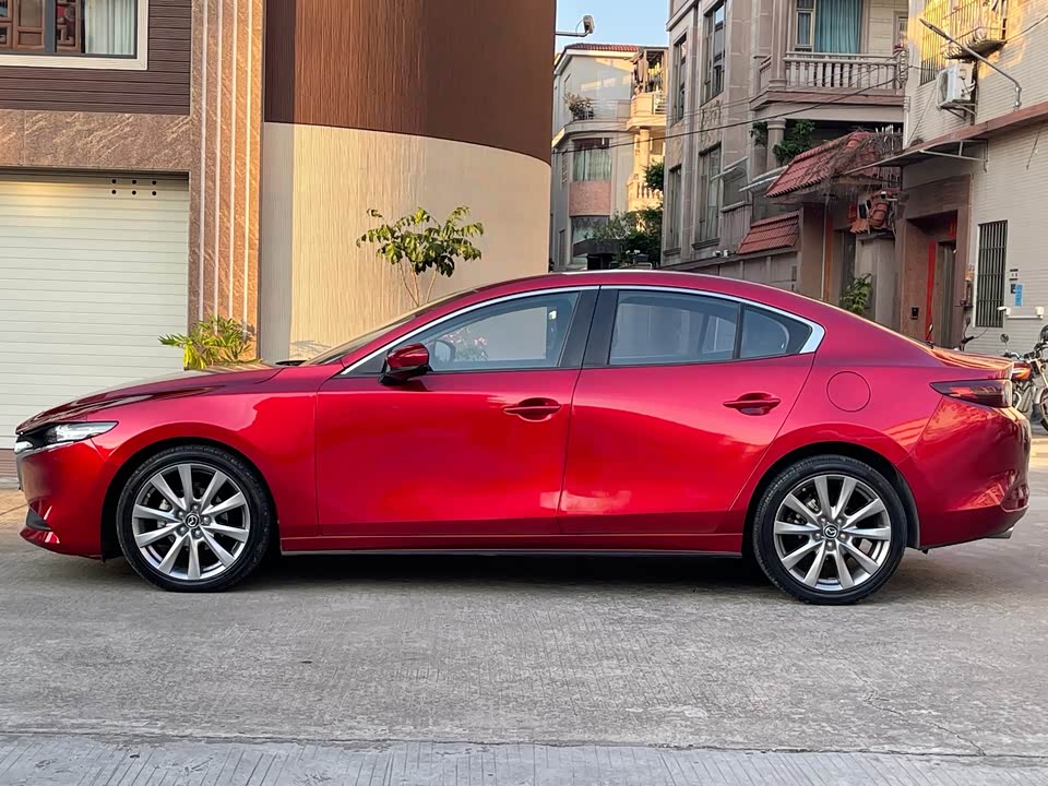 Mazda 3 Angkesaila