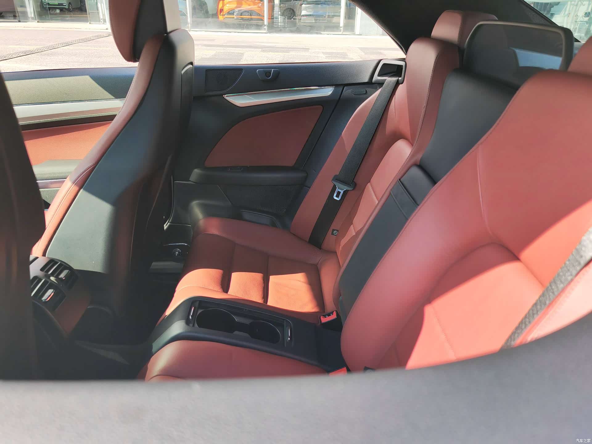 Mercedes-Benz E-Class, 2013 9