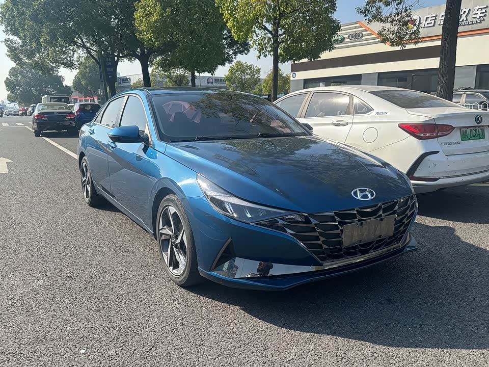 Hyundai Elantra