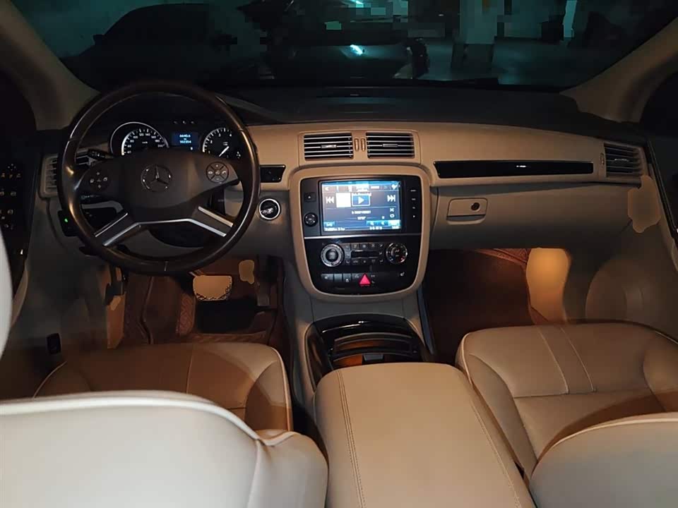 Mercedes-Benz R-class