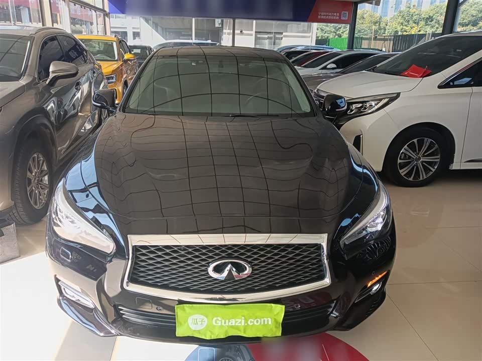 Infiniti Q50L