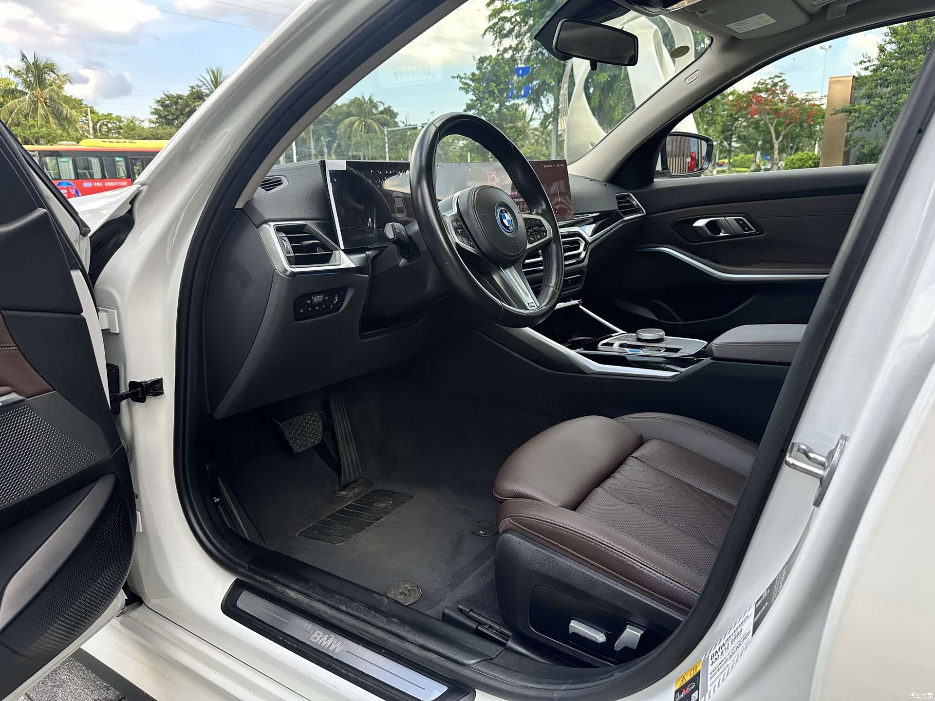 BMW i3, 2023 все фото