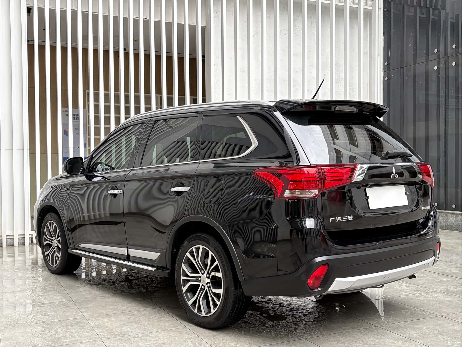 Mitsubishi Outlander, 2017 15