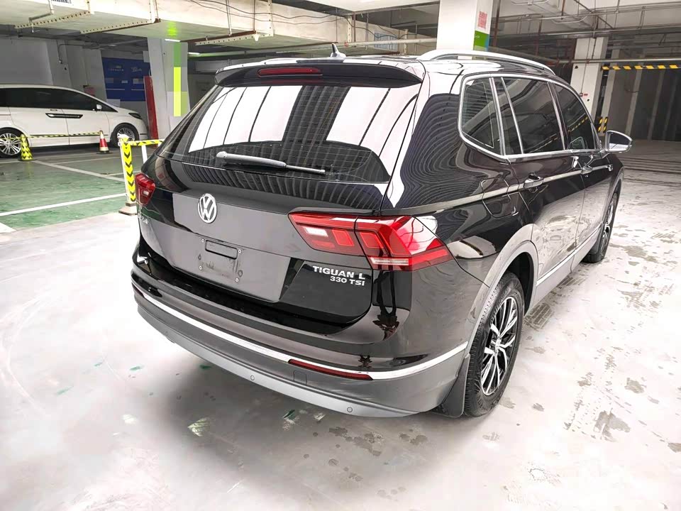 Volkswagen Tiguan L