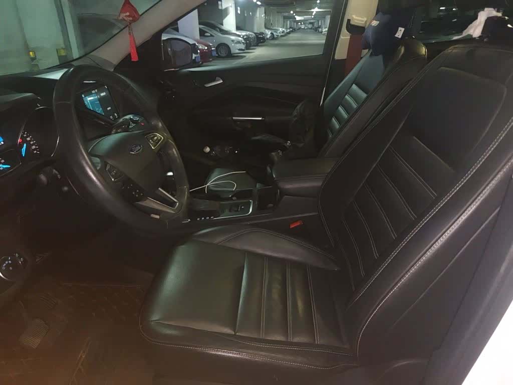 Ford Kuga, 2017 12