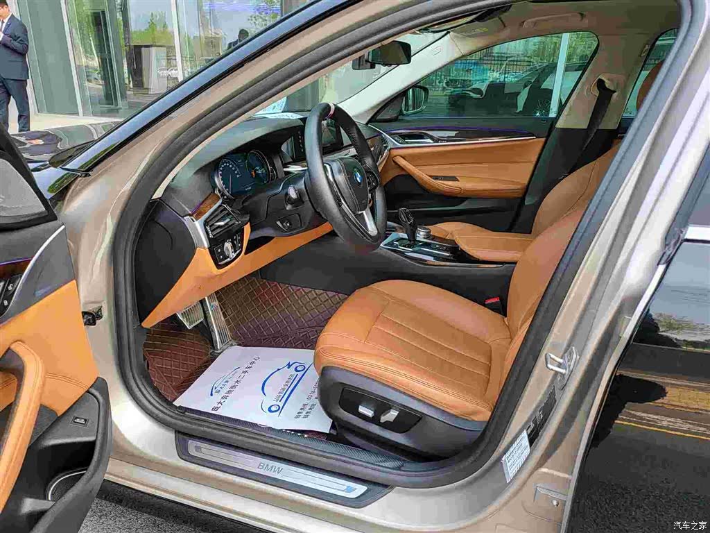BMW 5 Series, 2018 все фото