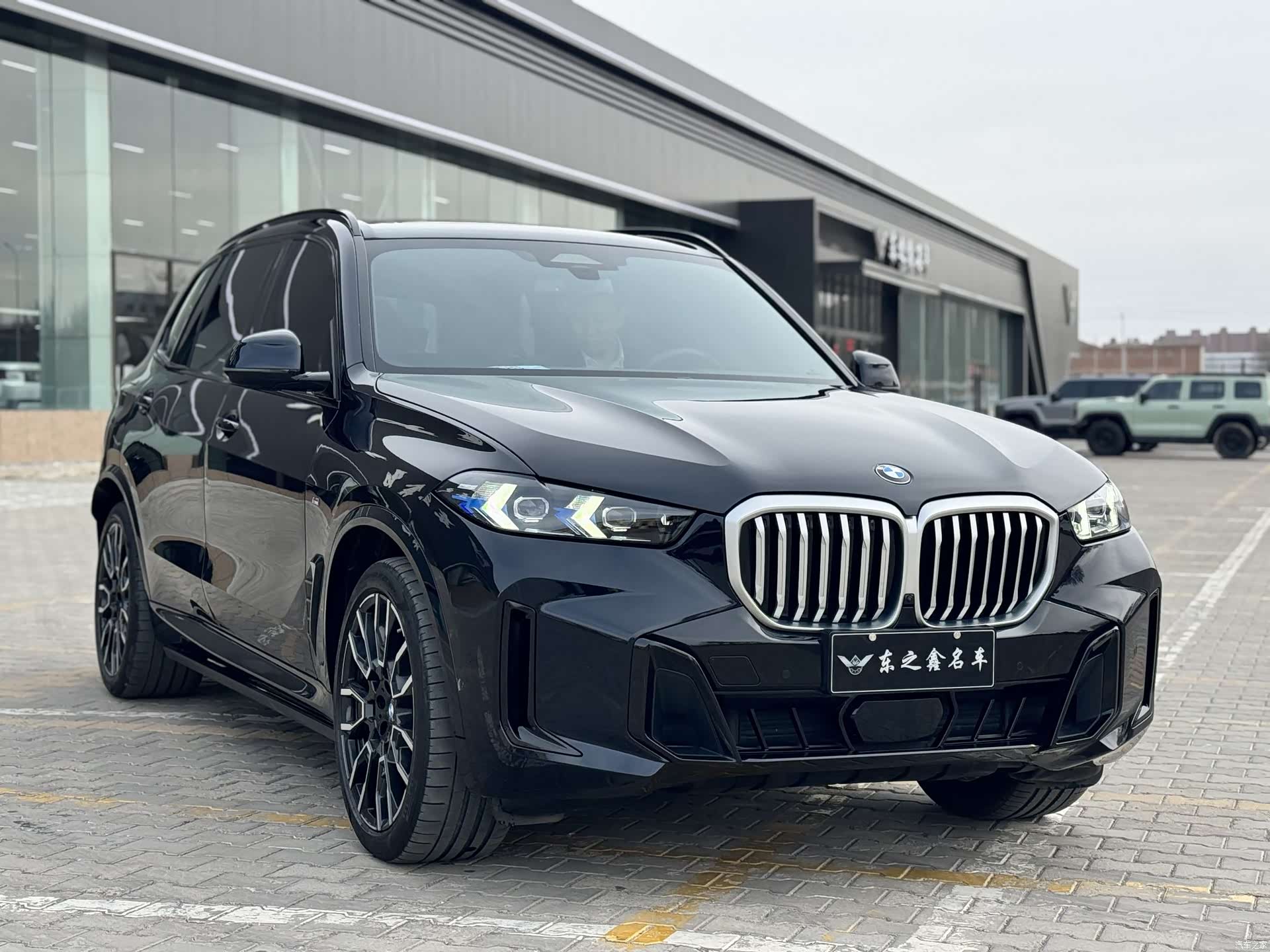 BMW X5, 2025 все фото