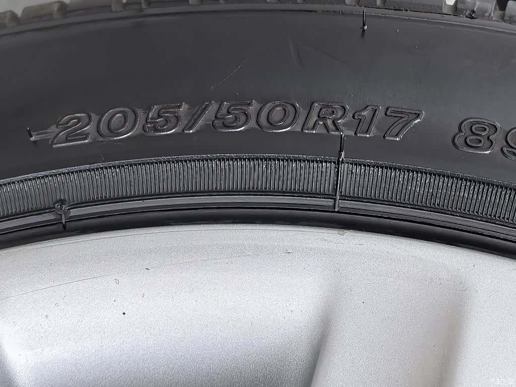 Volvo V40, 2014 24