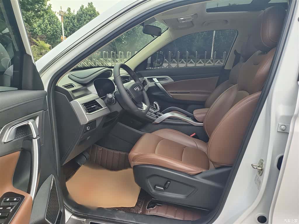 Geely Boyue, 2021 4