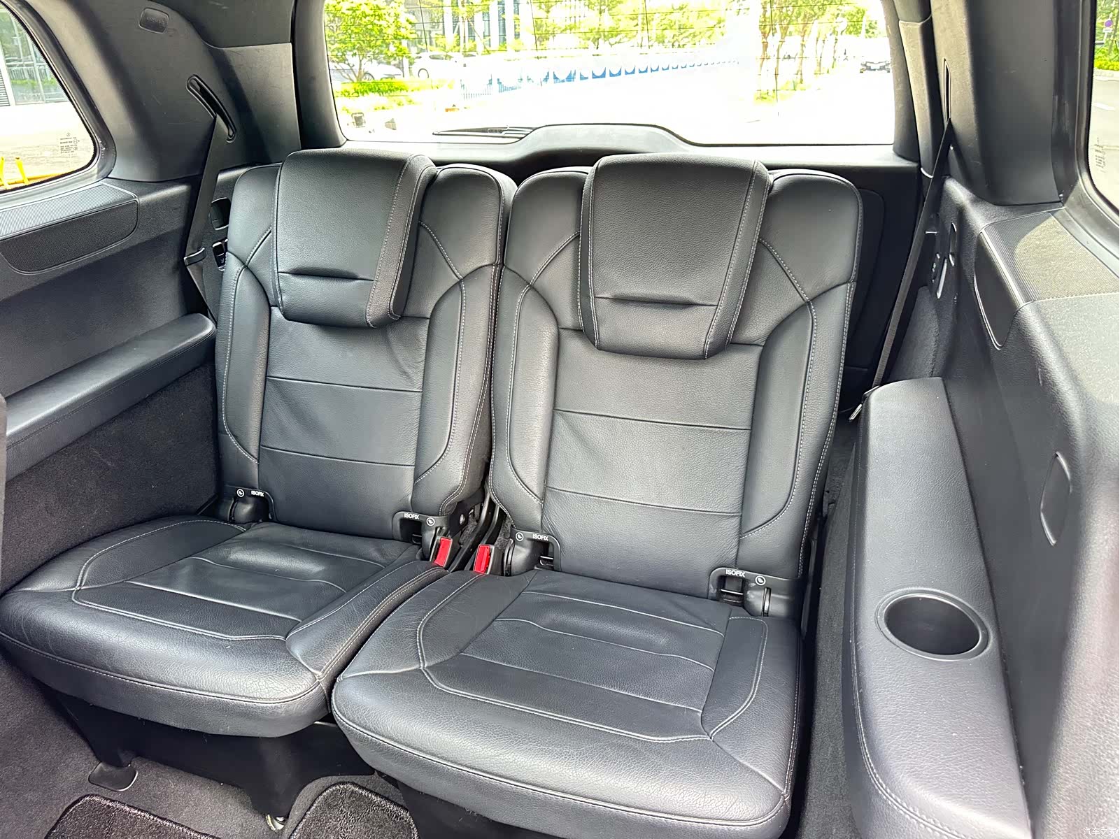 Mercedes-Benz GLS, 2018 14