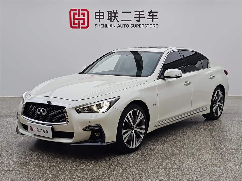 Infiniti Q50L