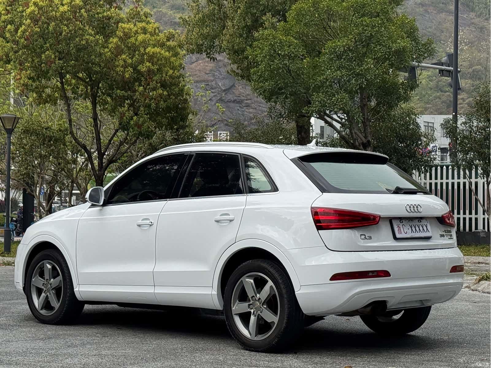 Audi Q3, 2013 4