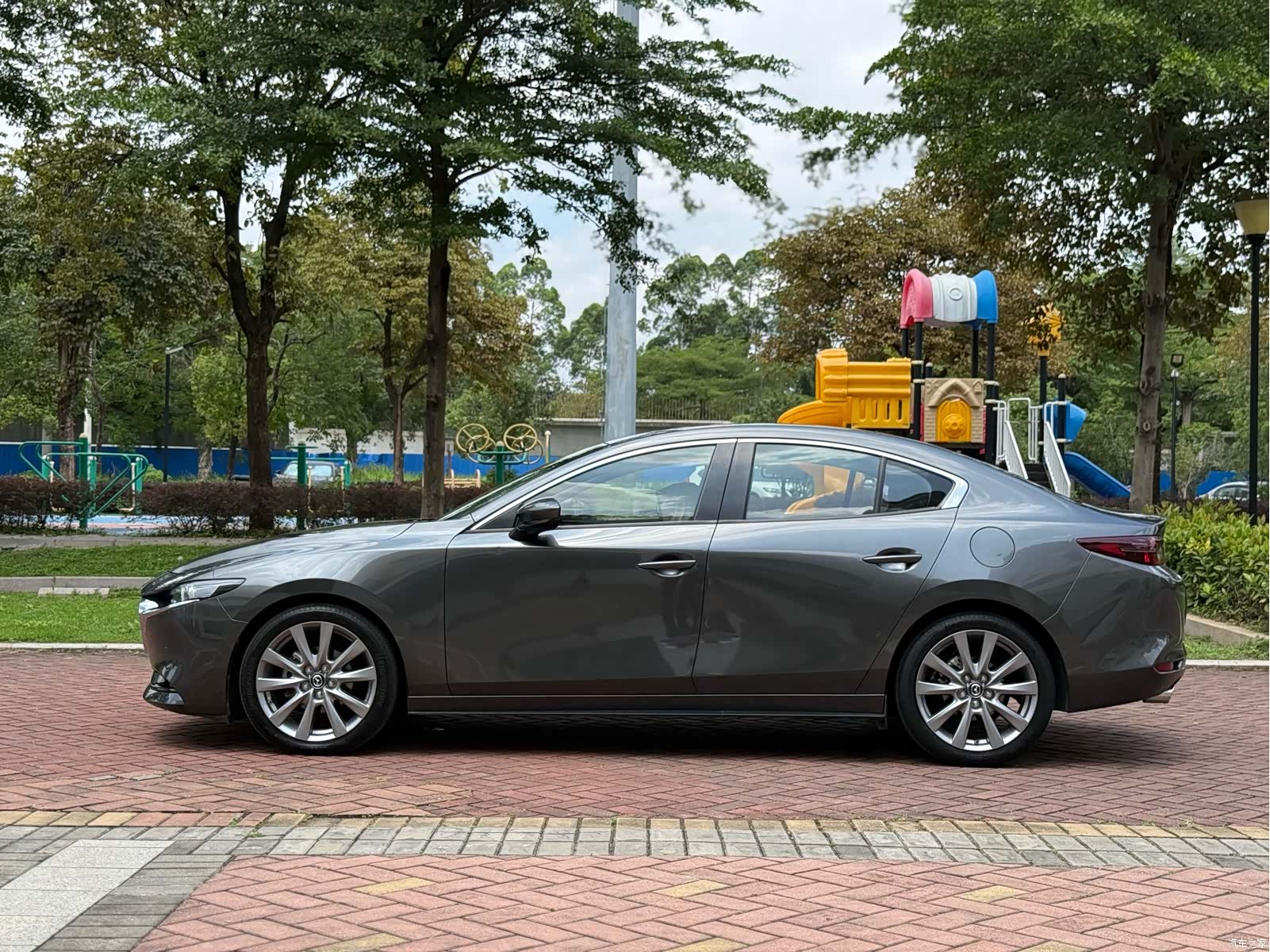 Mazda Mazda3, 2021 12