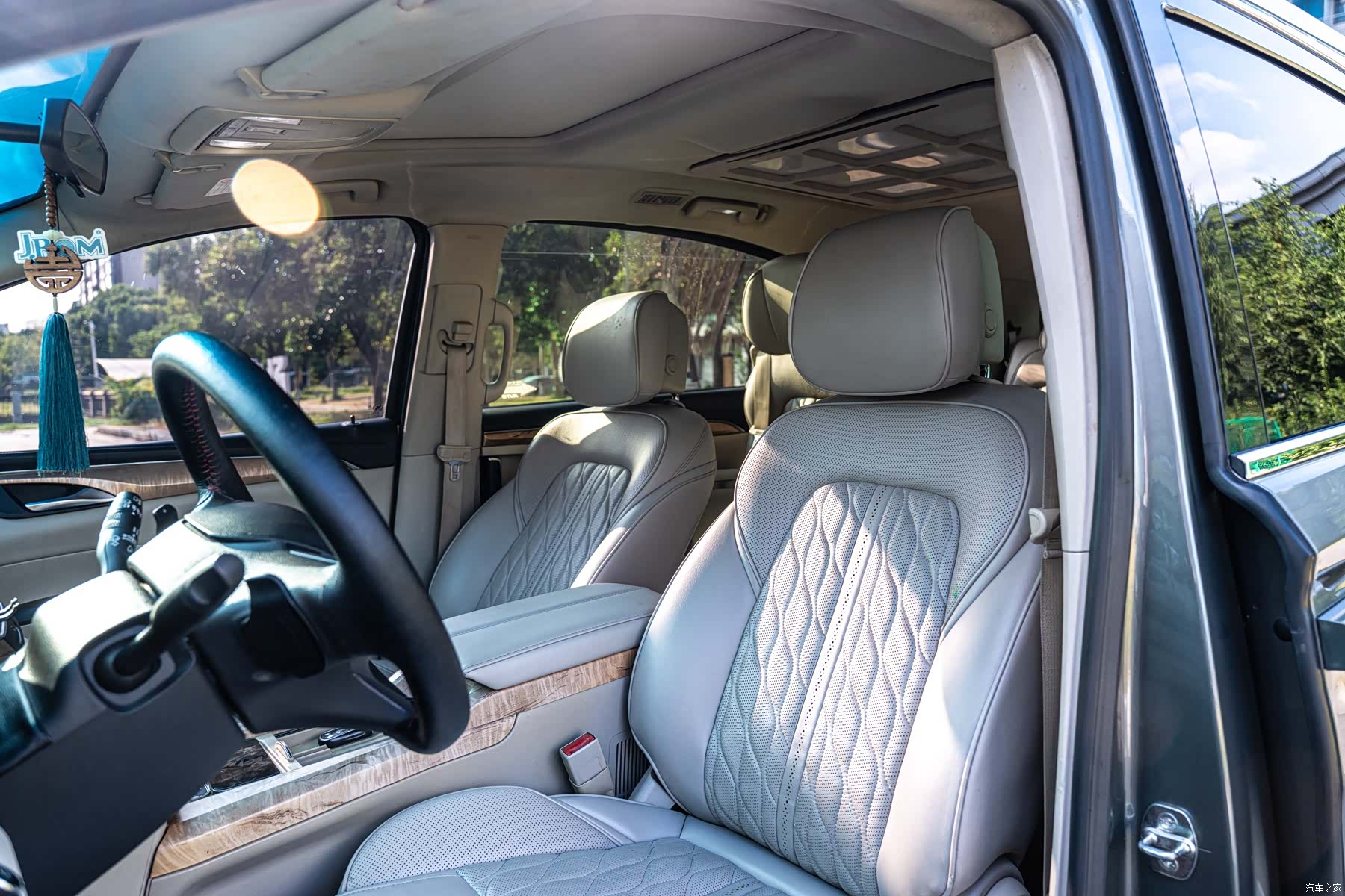 Buick GL8, 2016 10