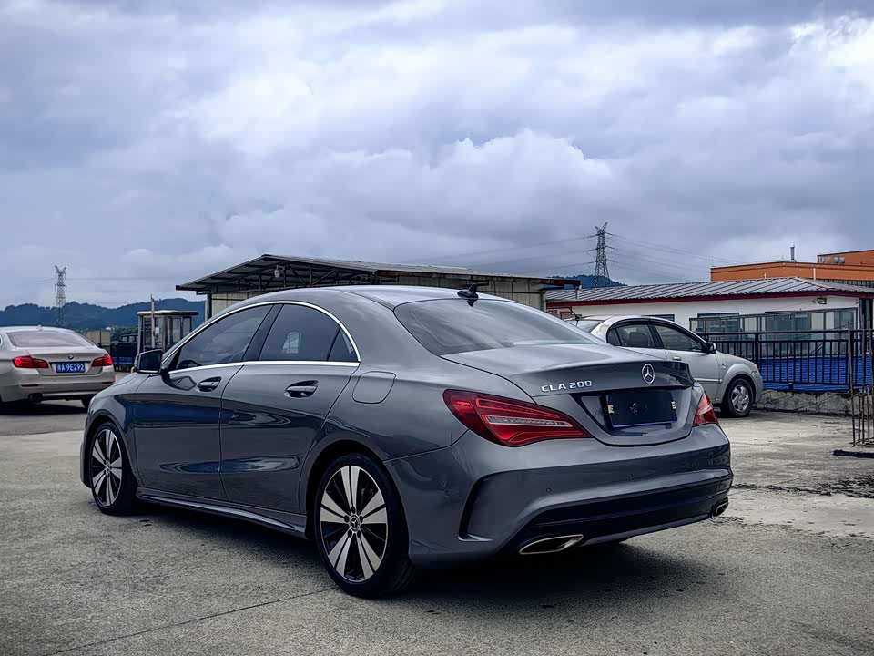 Mercedes-Benz CLA